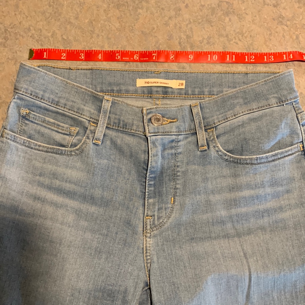 Levi 710 Super Skinny Jeans Size 28